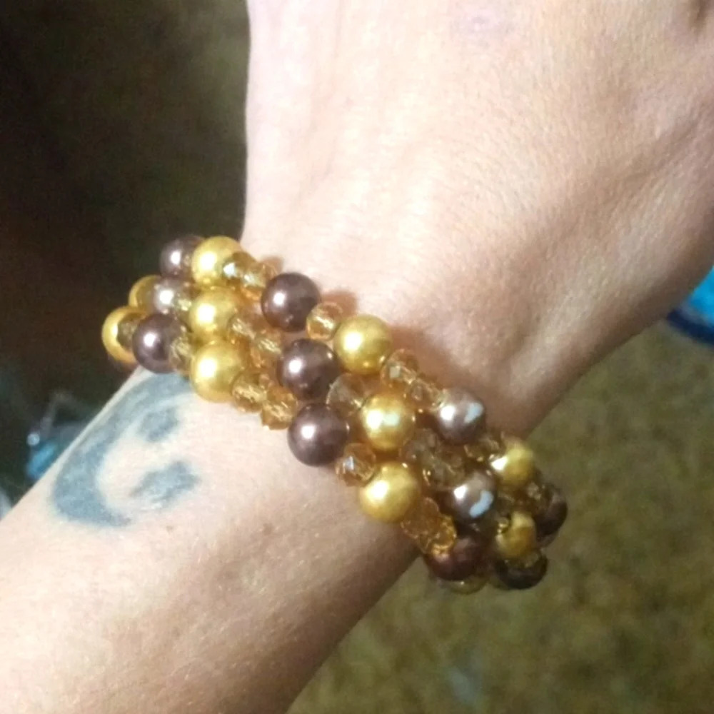 excellent vintage bronze copper and gold beaded memory wire bracelet